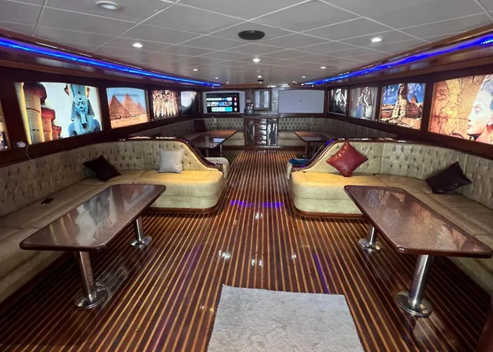 Kuba Luxus Tour - Boat In Sahl Hashesh - Hurghada