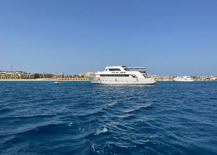 Botel Kuba Luxus Tour - Boat In Sahl Hashesh - *