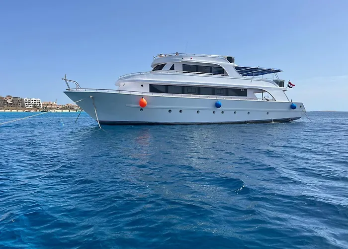 Botel Kuba Luxus Tour - Boat In Sahl Hashesh - Hurghada