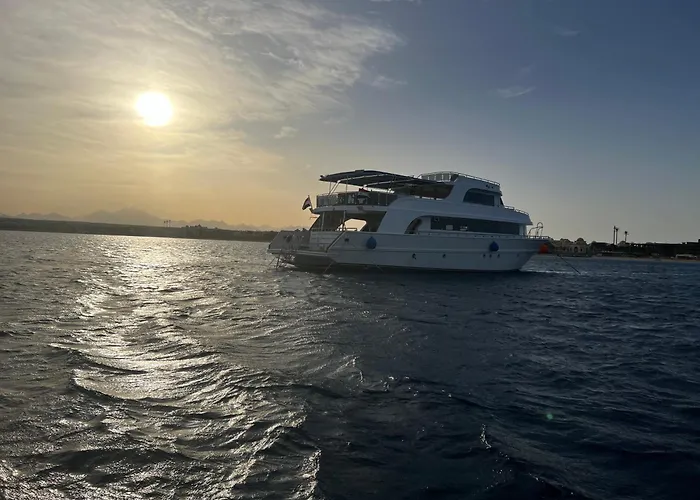 Kuba Luxus Tour - Boat In Sahl Hashesh -