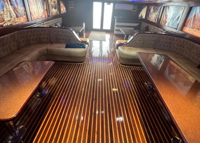 Botel Kuba Luxus Tour - Boat In Sahl Hashesh -