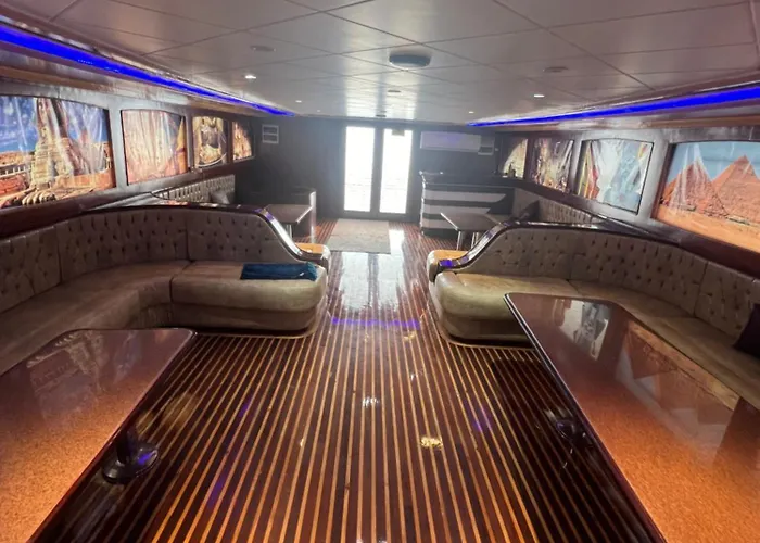 Kuba Luxus Tour - Boat In Sahl Hashesh - Botel *
