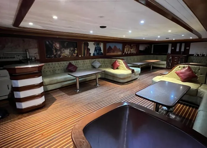 Botel Kuba Luxus Tour - Boat In Sahl Hashesh -