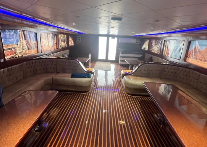 Kuba Luxus Tour - Boat In Sahl Hashesh - Hurghada