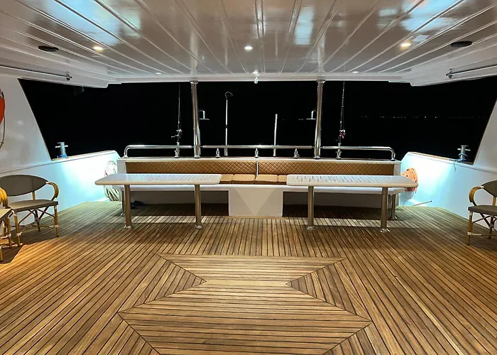Kuba Luxus Tour - Boat In Sahl Hashesh - *