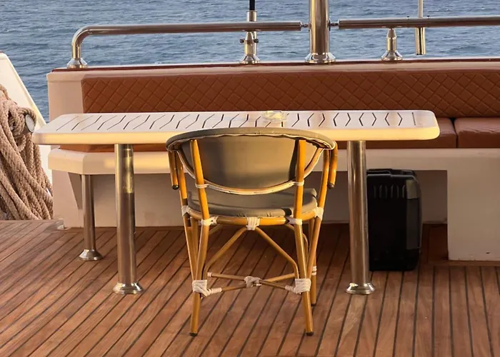 Kuba Luxus Tour - Boat In Sahl Hashesh - Botel