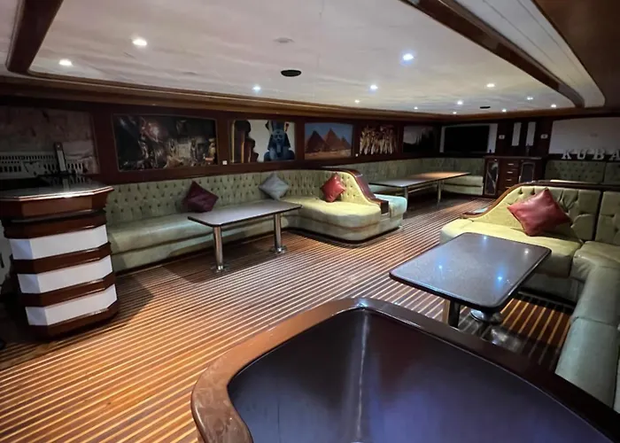 Botel Kuba Luxus Tour - Boat In Sahl Hashesh - *