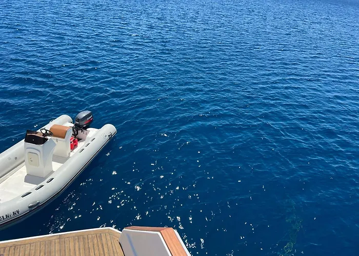 Kuba Luxus Tour - Boat In Sahl Hashesh - Botel *