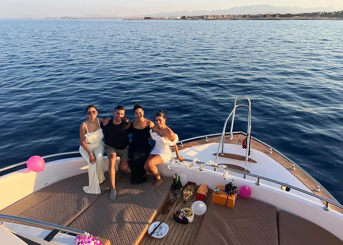 Kuba Luxus Tour - Boat In Sahl Hashesh -